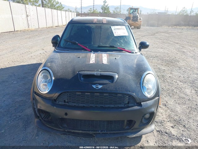 2010 MINI COOPER S CLUBMAN WMWMM3C56ATZ32540 Photo 5