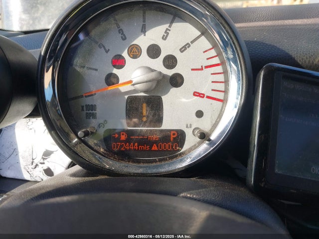 2010 MINI COOPER S CLUBMAN WMWMM3C56ATZ32540 Photo 6