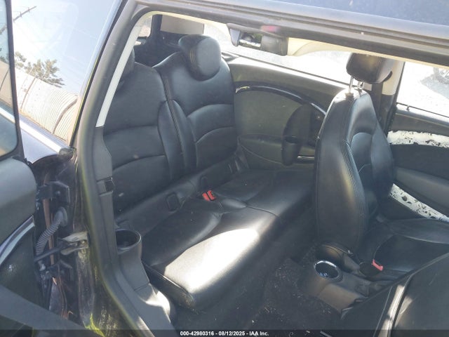2010 MINI COOPER S CLUBMAN WMWMM3C56ATZ32540 Photo 7