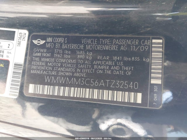 2010 MINI COOPER S CLUBMAN WMWMM3C56ATZ32540 Photo 8