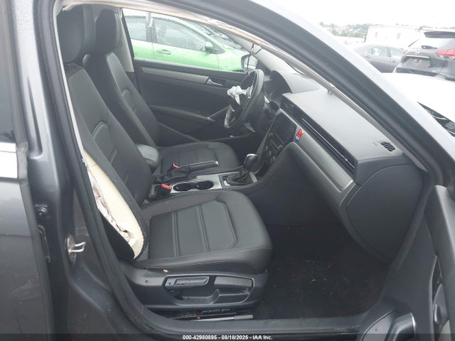 Volkswagen 2021 2021 1VWSA7A3XMC014349 Image 5