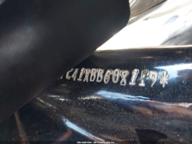 2011 HARLEY-DAVIDSON FLHTCU 1HD1FC41XBB608119 Photo 9