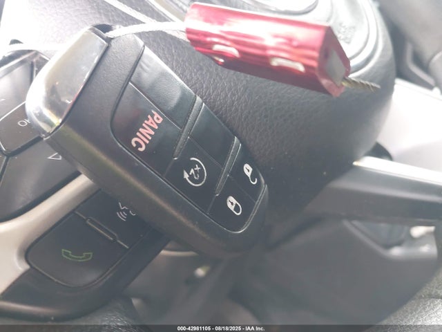 Jeep Renegade 2018 ZACCJBAB5JPH51726 Image 11