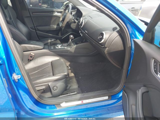 2019 AUDI RS 3 WUABWGFF3KA903366 Photo 4