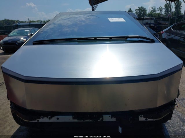 2024 TESLA CYBERTRUCK 7G2CEHED5RA007852 Photo 9