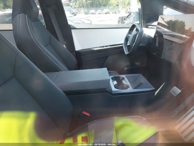 2024 TESLA CYBERTRUCK 7G2CEHED5RA007852 Photo 4