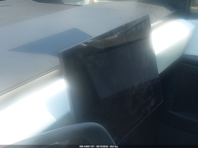 2024 TESLA CYBERTRUCK 7G2CEHED5RA007852 Photo 6