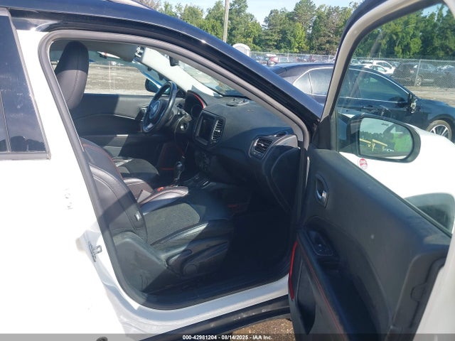 Jeep Compass 2019 3C4NJDDBXKT722474 Image 5