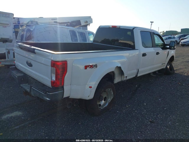 1FT8W3DT9JEB15160 Ford F-350