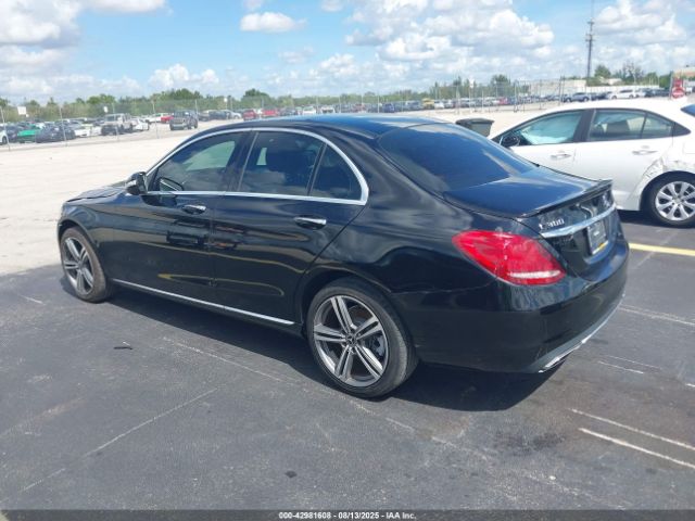 2015 MERCEDES-BENZ C 300 55SWF4KB1FU002640 Photo 2