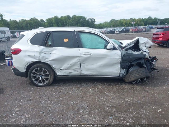 5UXCR6C51KLL24684 BMW X5