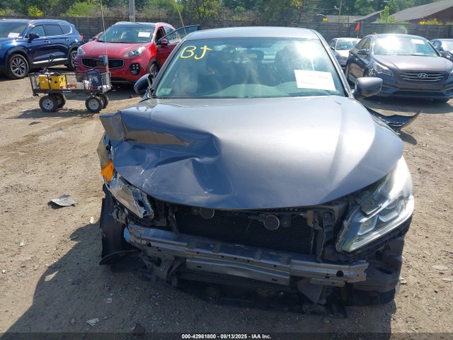 1HGCR2F33HA228422 Honda k24w1