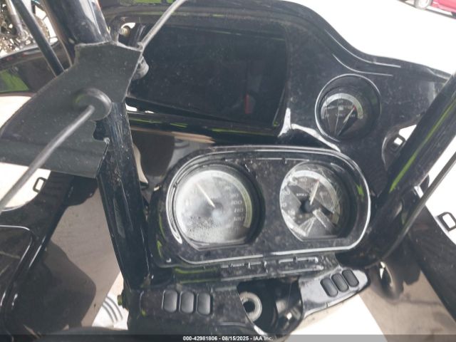 2022 HARLEY-DAVIDSON FLTRK 1HD1KZF19NB642925 Photo 6