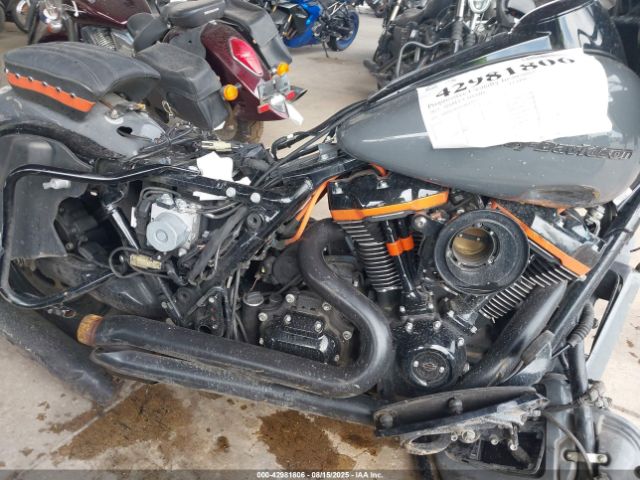 2022 HARLEY-DAVIDSON FLTRK 1HD1KZF19NB642925 Photo 7