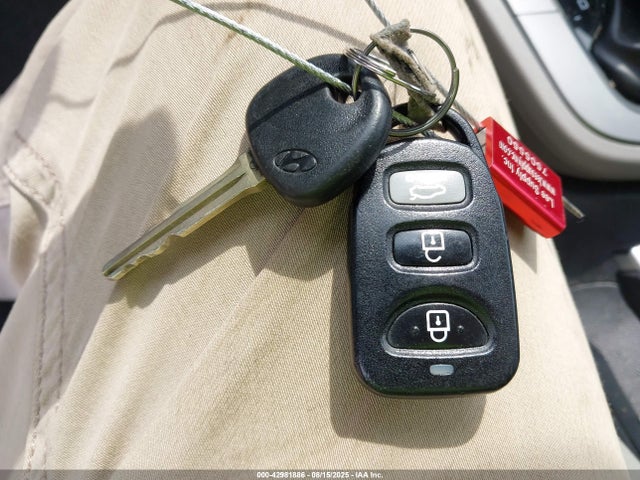 Hyundai Elantra 2017 5NPD84LF0HH022547 Image 11