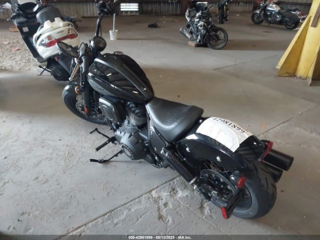 2023 INDIAN MOTORCYCLE CO. CHIEF 56KDLBAG5P3014074 Photo 2