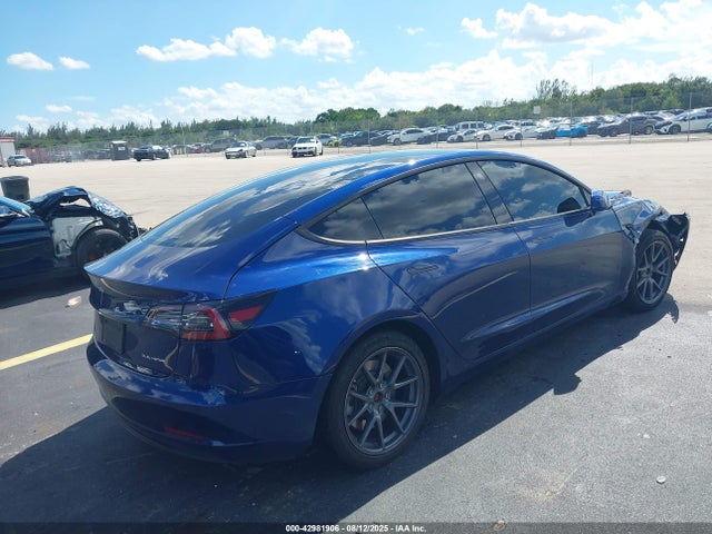 2021 TESLA MODEL 3 5YJ3E1EBXMF150381 Photo 3