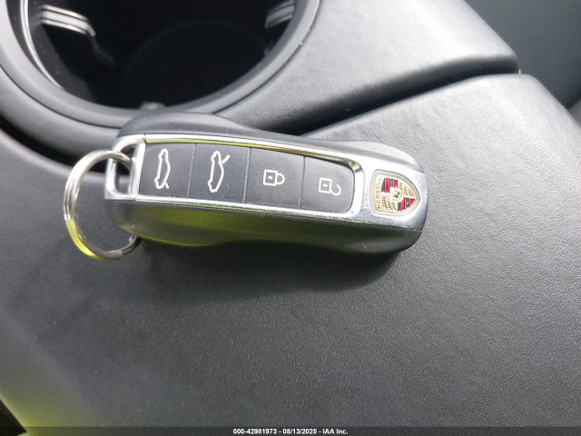 Porsche Taycan 2020 WP0AC2Y10LSA73000 Image 11