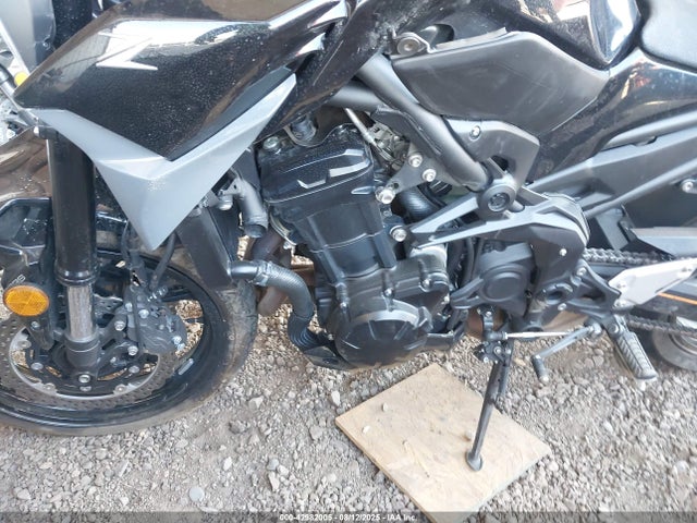 ML5ZRDF18RDA69669 Kawasaki Z900