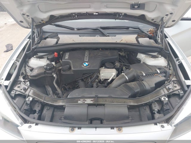 BMW X1 2014 WBAVM1C56EVW49459 Image 10