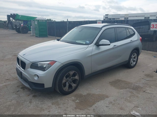 BMW X1 2014 WBAVM1C56EVW49459 Image 2