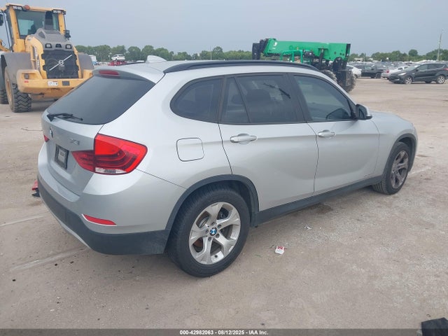 BMW X1 2014 WBAVM1C56EVW49459 Image 4