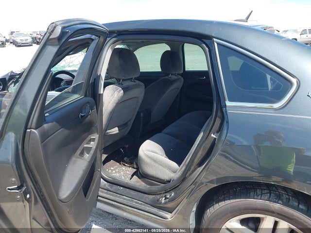 2G1WB5E35E1134933 Chevrolet lfx
