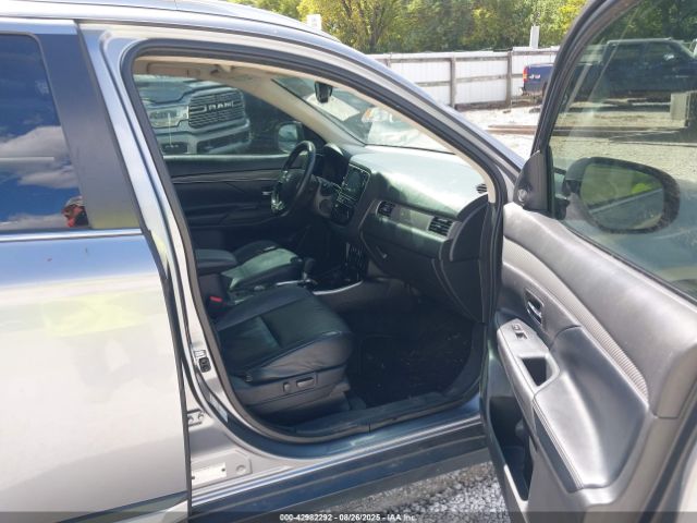 2019 MITSUBISHI OUTLANDER JA4AZ3A36KZ039897 Photo 4