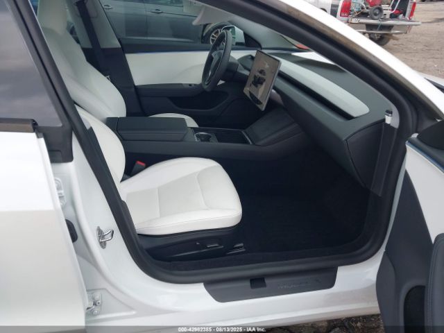 2025 TESLA MODEL 3 5YJ3E1EA9SF938458 Photo 4