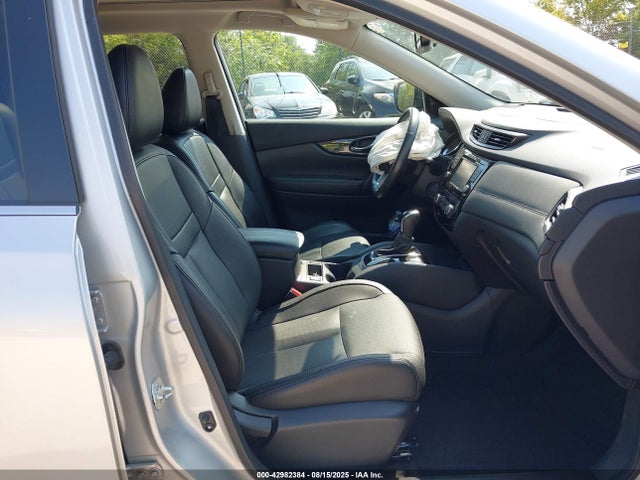 5N1AT2MV6HC786700 Nissan 2017