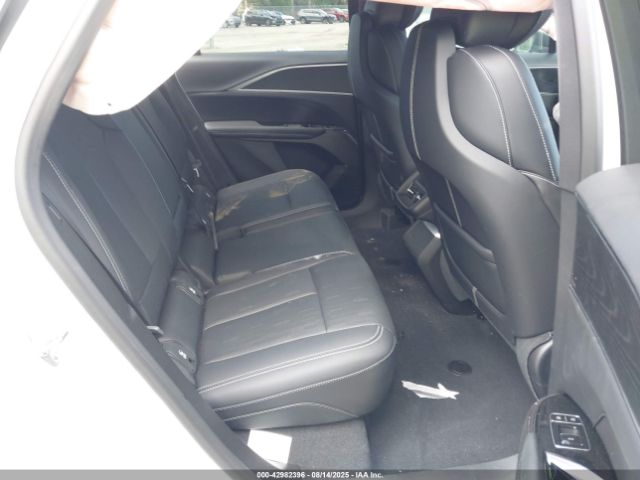 2025 CADILLAC LYRIQ 1GYKPNRK0SZ302547 Photo 7