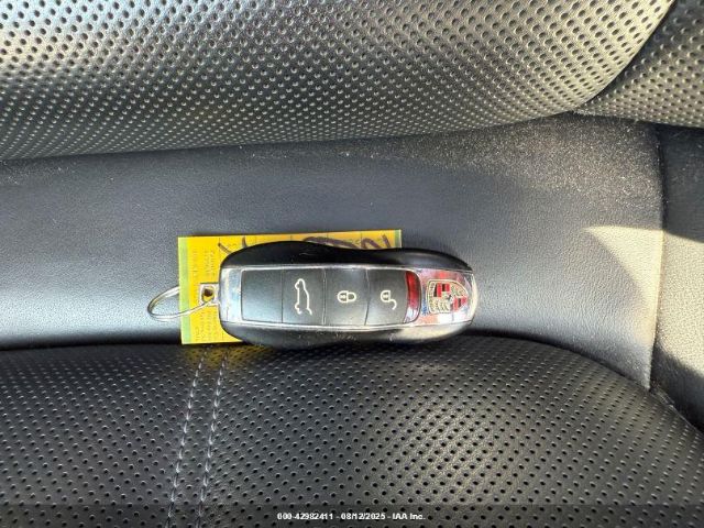 2011 PORSCHE CAYENNE WP1AB2A2XBLA50107 Photo 10