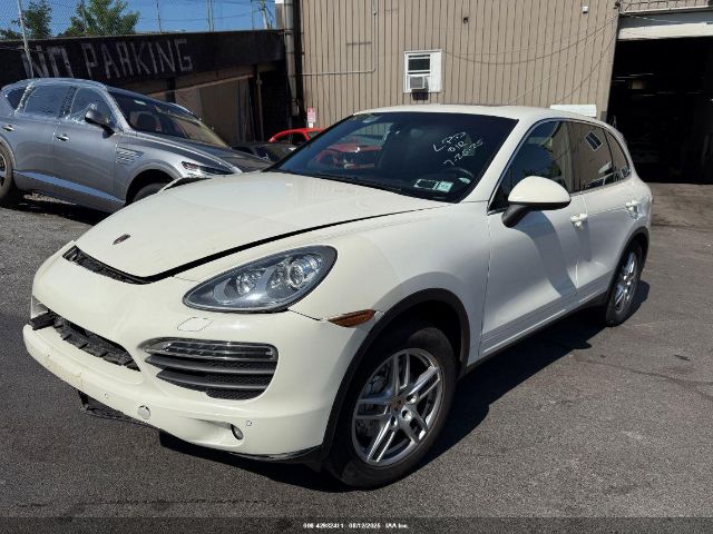 2011 PORSCHE CAYENNE WP1AB2A2XBLA50107 Photo 1