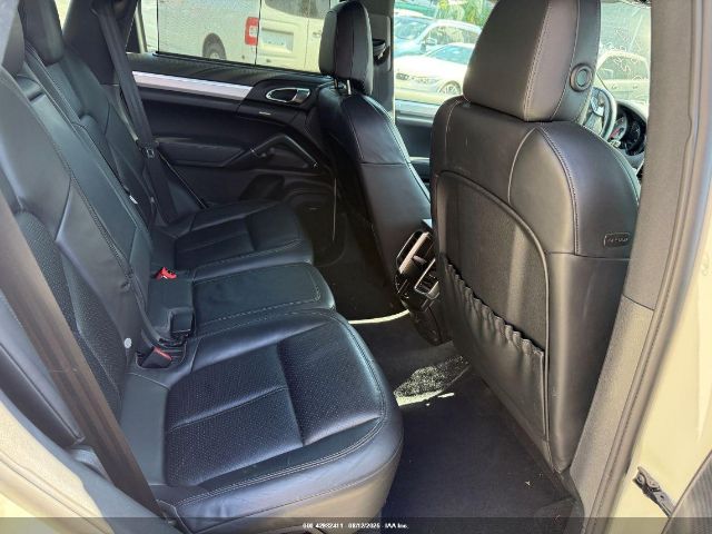 2011 PORSCHE CAYENNE WP1AB2A2XBLA50107 Photo 7