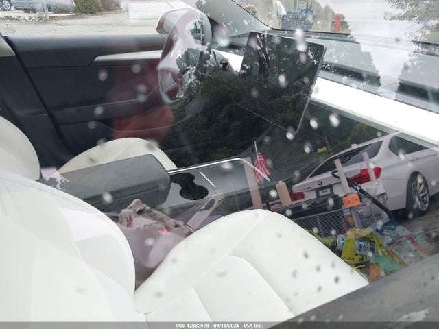 2023 TESLA MODEL 3 5YJ3E1EA4PF383684 Photo 4