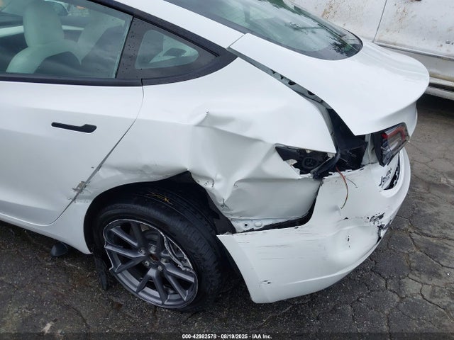 2023 TESLA MODEL 3 5YJ3E1EA4PF383684 Photo 5