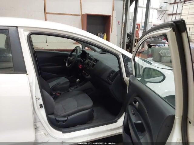 KIA dohc gamma 2015 KNADM4A39F6436435 Image 5