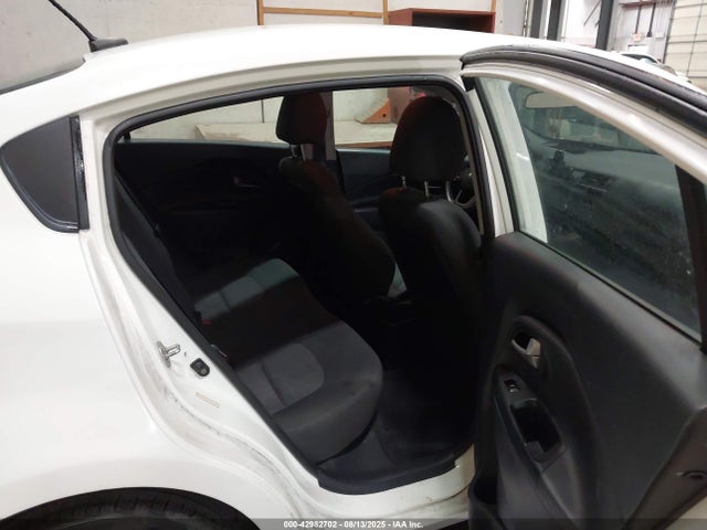 KIA dohc gamma 2015 KNADM4A39F6436435 Image 8