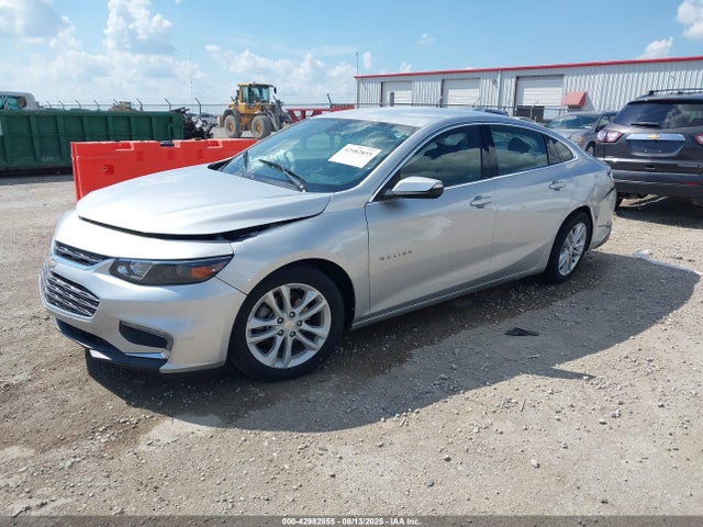 Chevrolet MALIBU LT 2018 1G1ZD5ST5JF194919 Image 2
