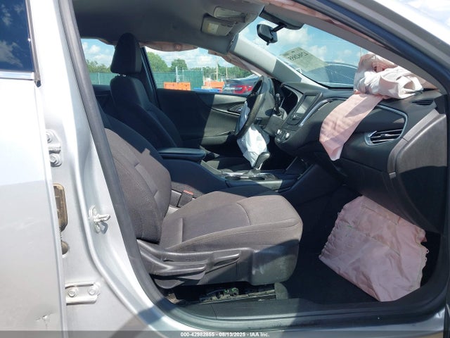 Chevrolet MALIBU LT 2018 1G1ZD5ST5JF194919 Image 5