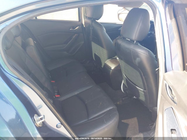 3MZBN1V77HM110927 Mazda pe