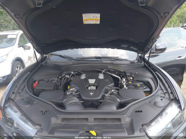 2018 MASERATI LEVANTE ZN661XULXJX305890 Photo 9