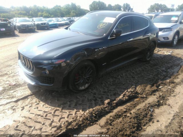 2018 MASERATI LEVANTE ZN661XULXJX305890 Photo 1