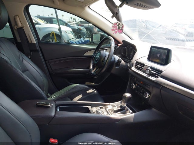 3MZBN1V36JM262619 Mazda py