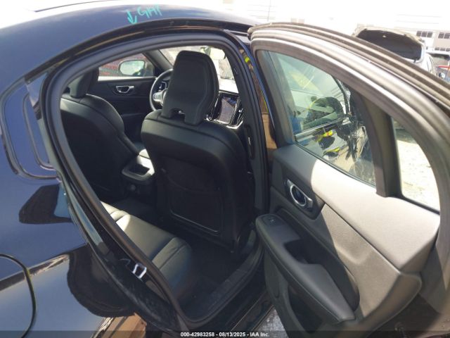2023 VOLVO S60 7JRL12TT9PG224852 Photo 7