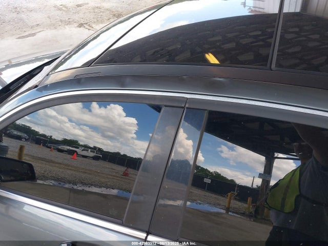 2012 Mercedes-benz C 250 მანქანა იყიდება აუქციონზე, vin: WDDGF4HBXCR196608, აუქციონის ნომერი: 42983312