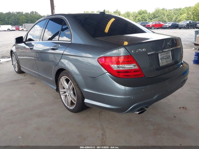 2012 Mercedes-benz C 250 მანქანა იყიდება აუქციონზე, vin: WDDGF4HBXCR196608, აუქციონის ნომერი: 42983312