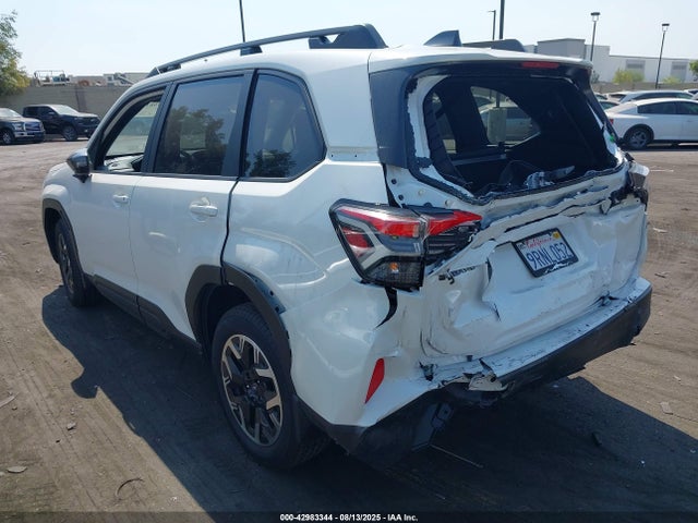 Subaru na 2025 JF2SLDBC1SH493899 Image 3