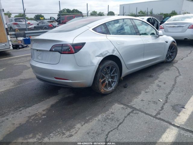 2017 TESLA MODEL 3 5YJ3E1EA9HF000694 Photo 3