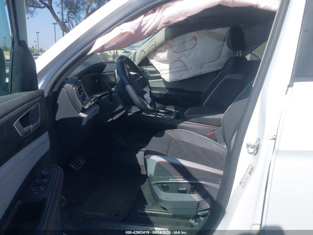 1V2GR2CA3RC560710 Volkswagen tsi